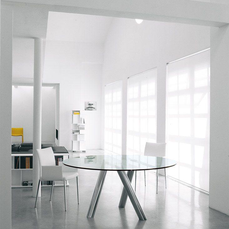 RAY Round tempered glass table