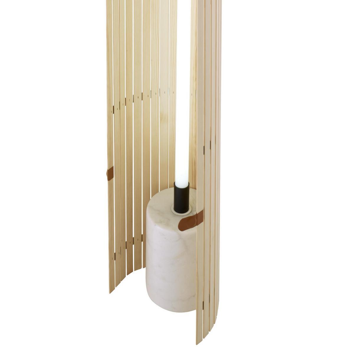 ECLOSION Indirect light fluorescent pine floor lamp