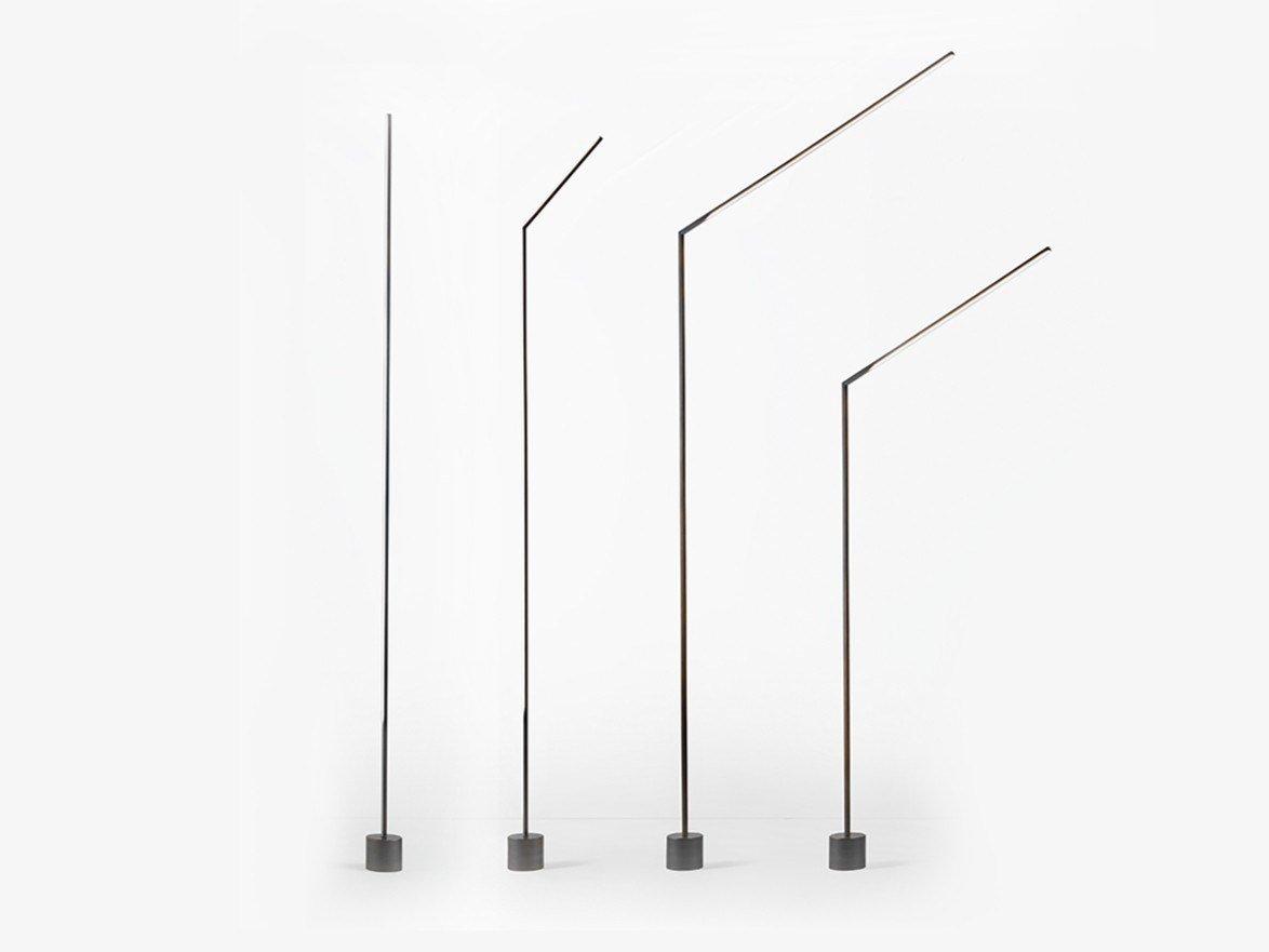 ESSENTIAL LED metal floor lamp