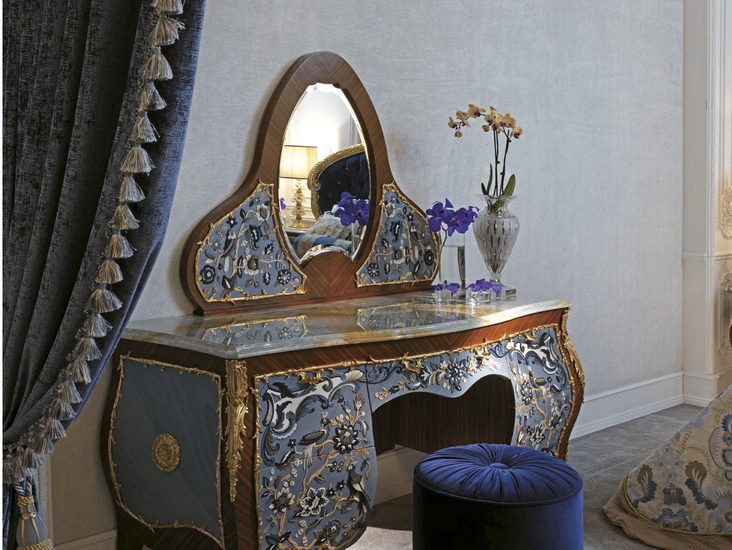 3690 Table-top framed wooden mirror