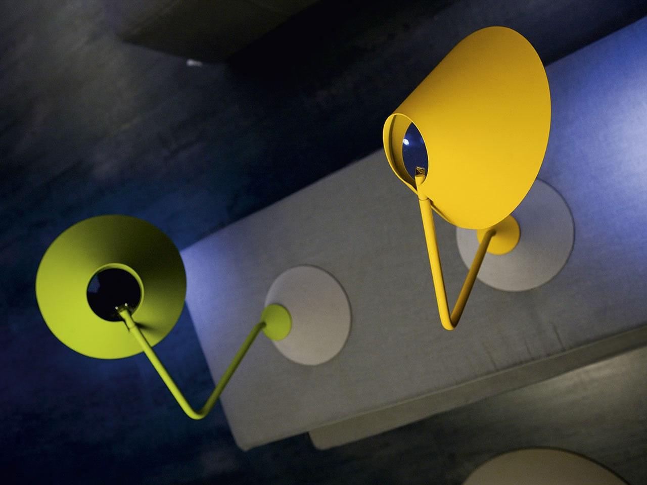 FLAMINGO LED with swing arm metal table lamp with cement base FLAMINGO LED with swing arm metal table lamp with cement base