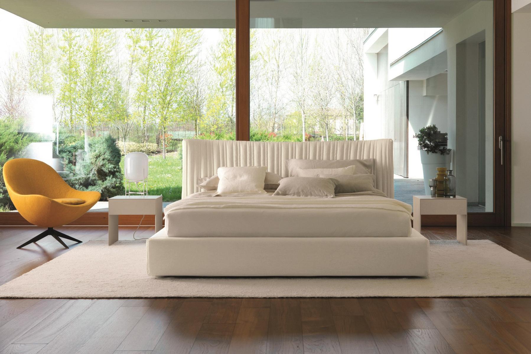 SOOR Armchair with 4-spoke base