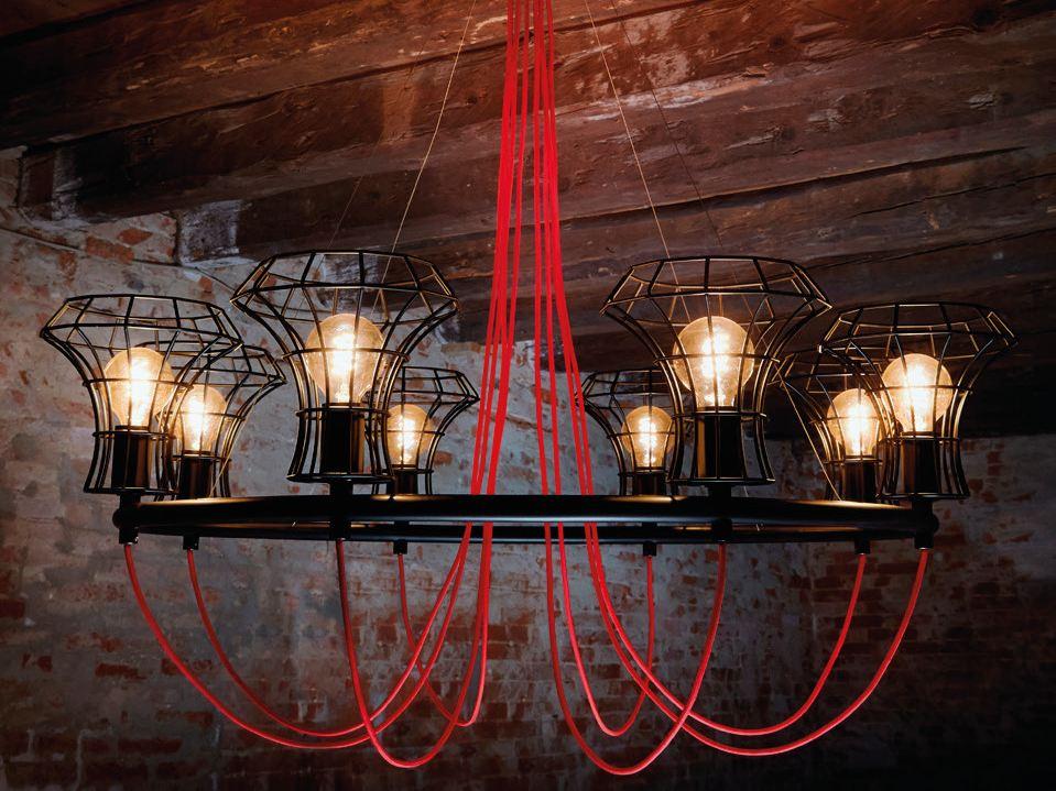 QUEEN CAGE Direct light iron chandelier