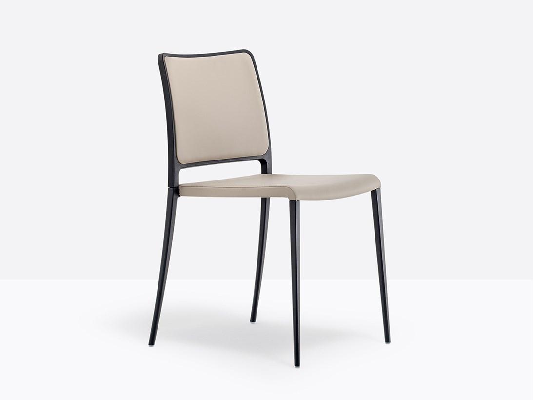MYA 711 Imitation leather chair