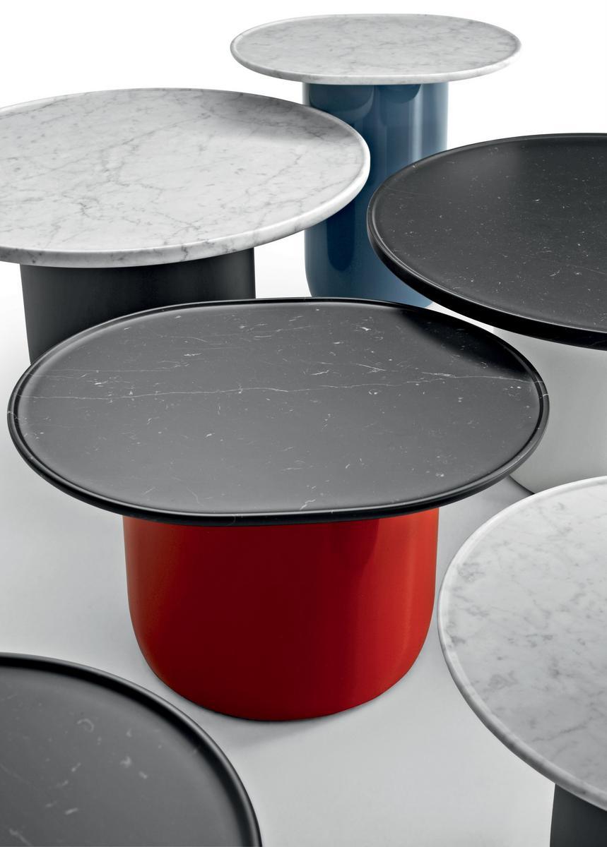 BUTTON TABLES Lacquered round side table