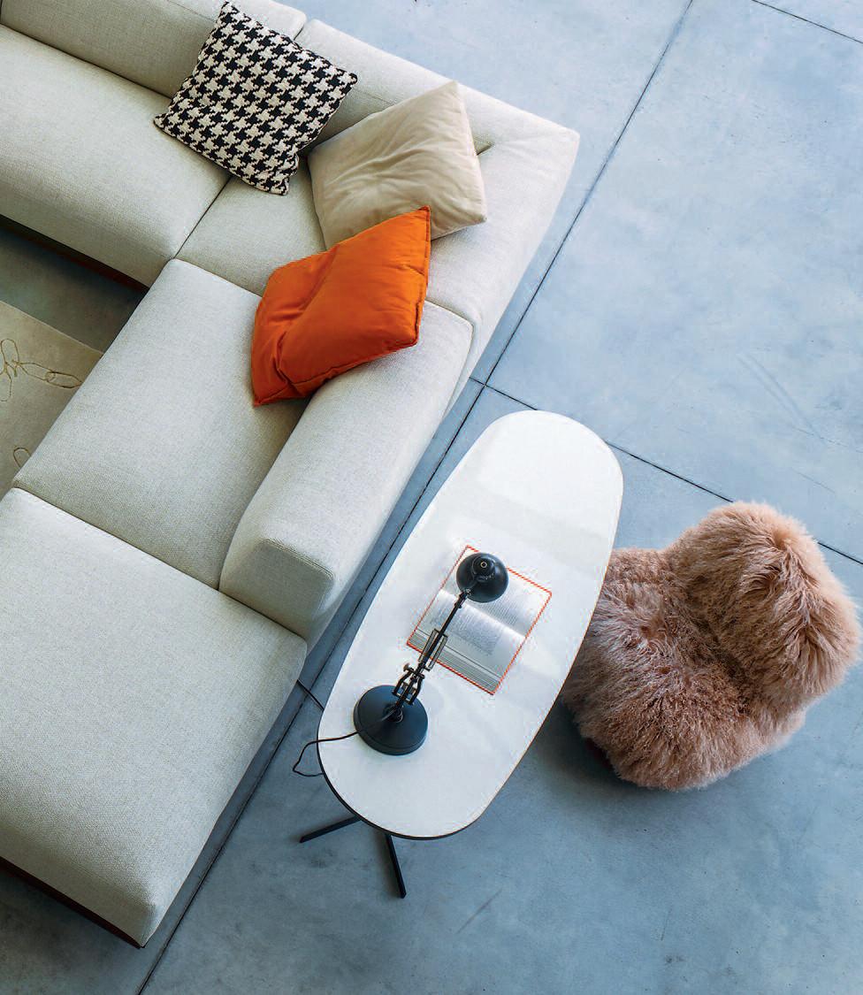 BOTOLO HIGH Upholstered fur easy chair