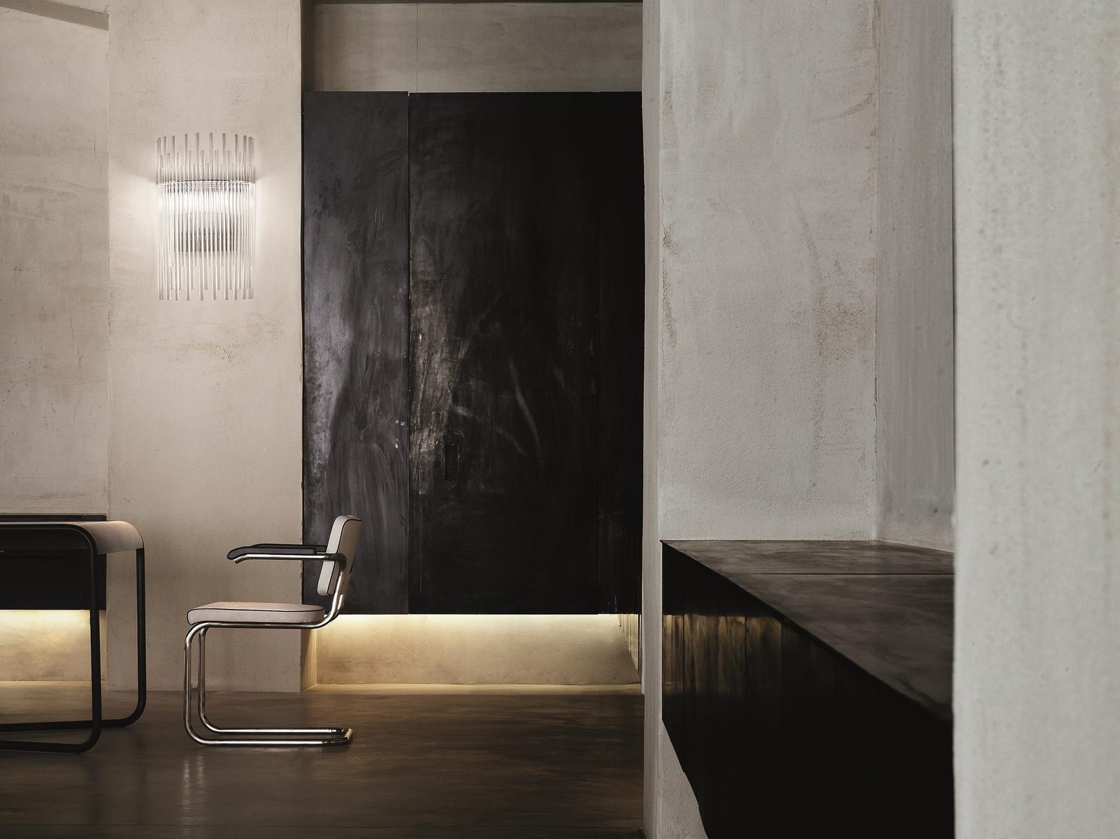 DIADEMA AP Glass wall lamp