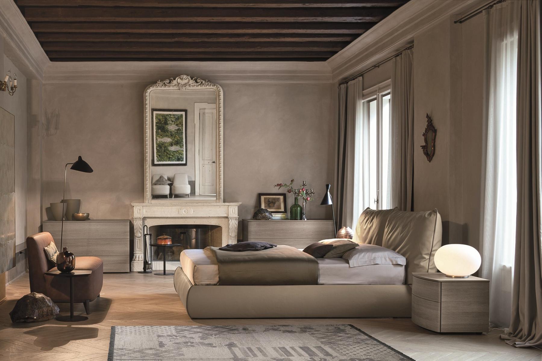 SOGNO Upholstered leather double bed