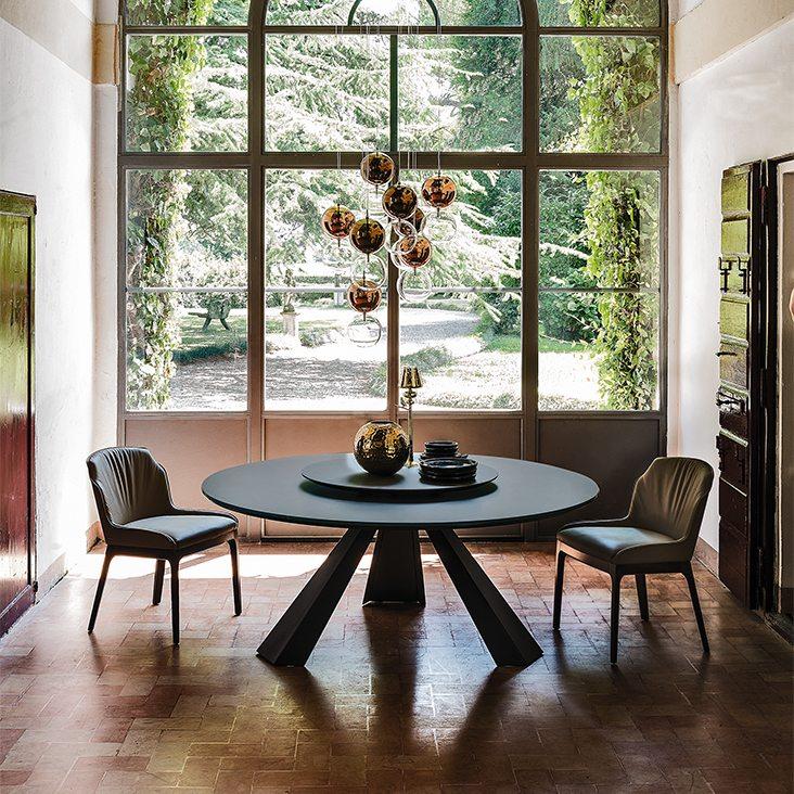 ELIOT ROUND Round ceramic table
