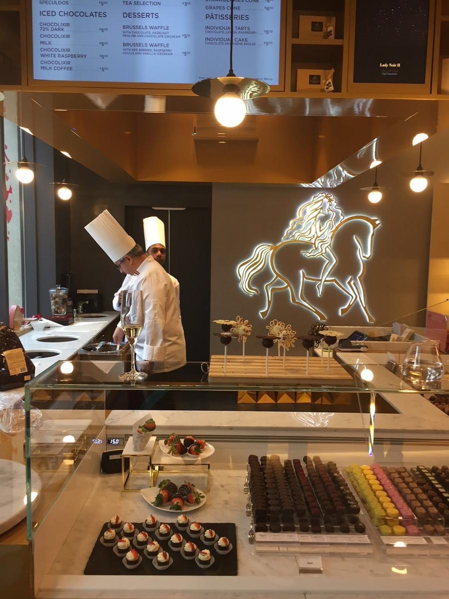 FOREVER 27 LED glass ceiling lamp FOREVER 27 LED glass ceiling lamp