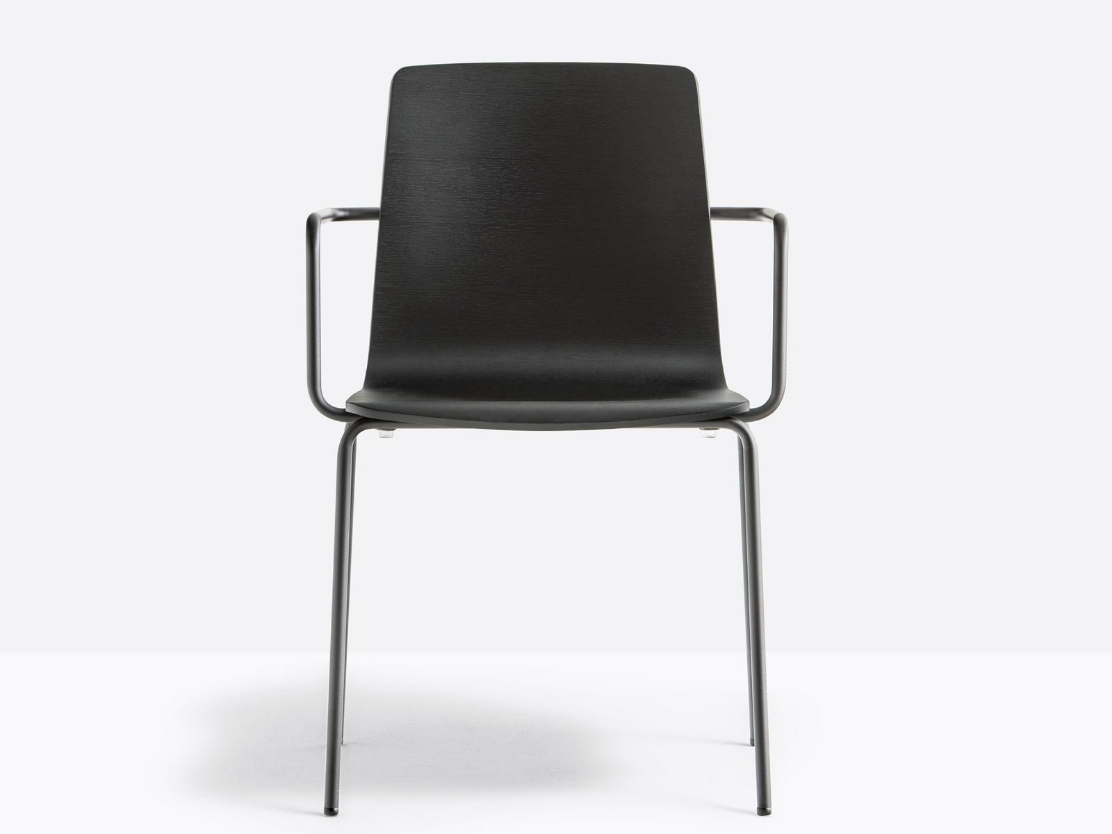 INGA 5614 Restaurant chair with armrests