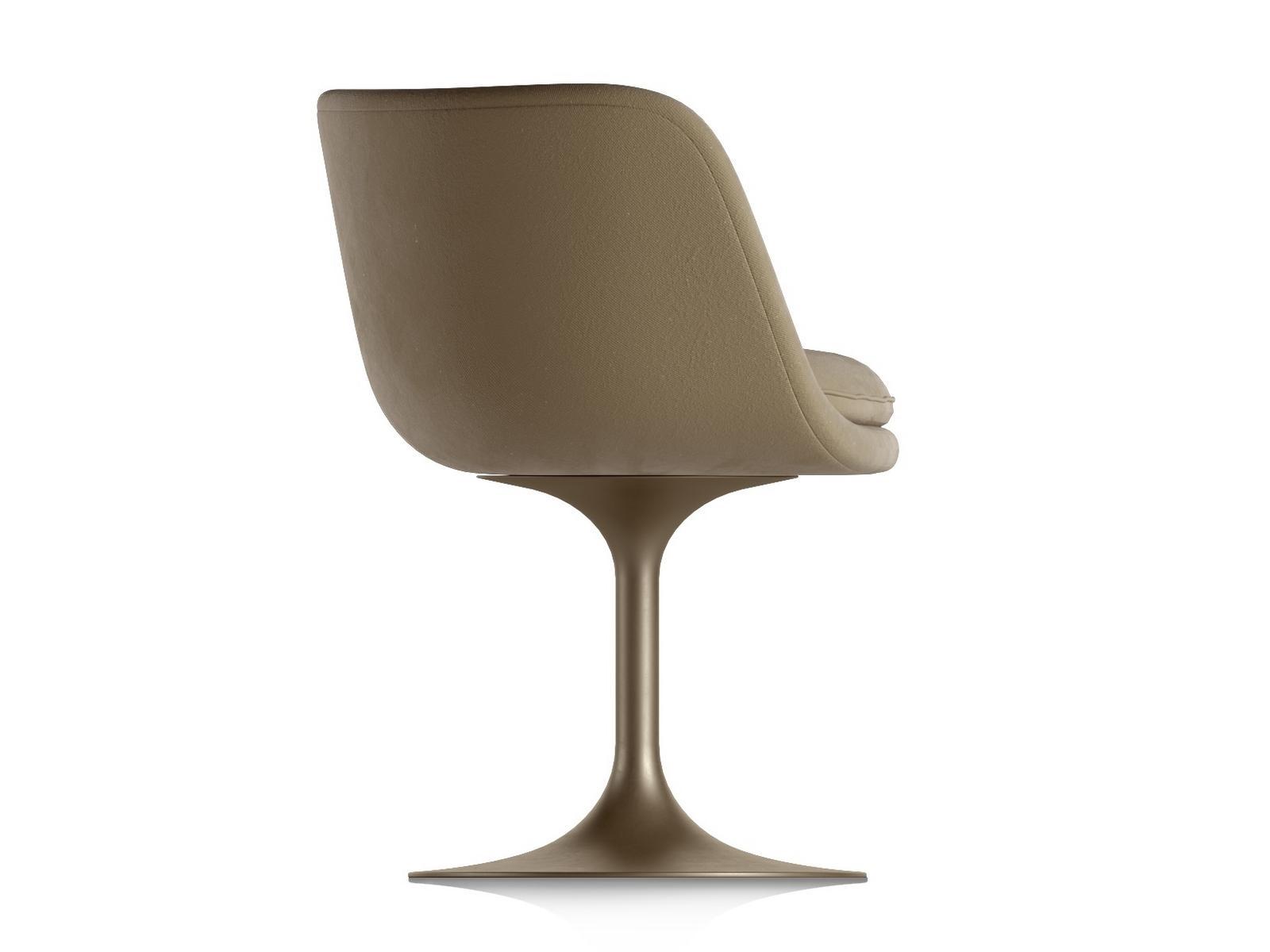 VOYAGE Swivel leather easy chair
