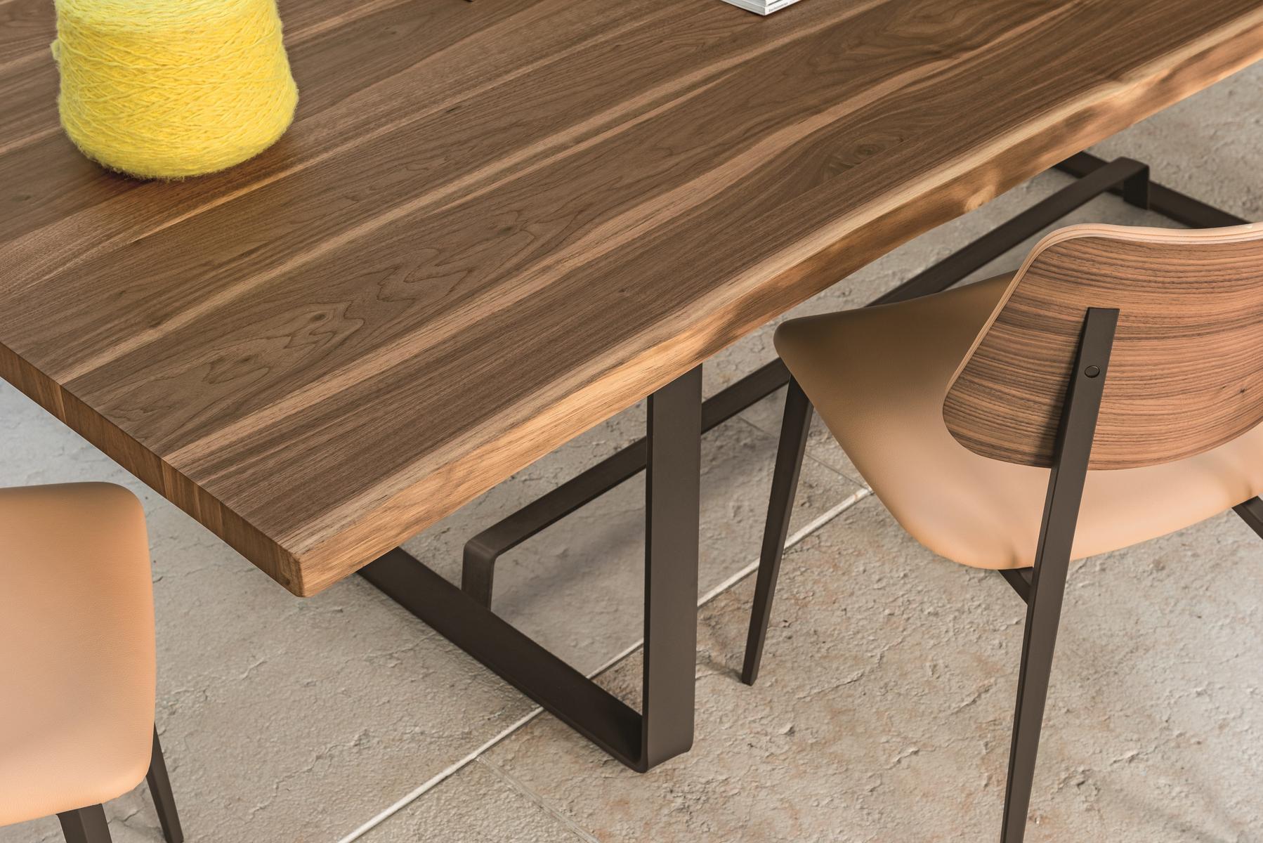 ALFRED Rectangular solid wood table