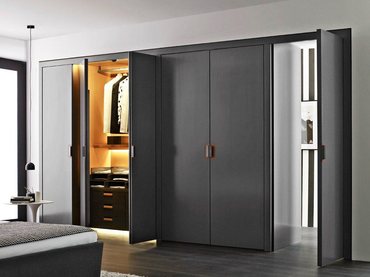 BACKSTAGE Walk-in wardrobe