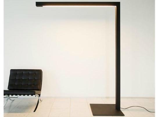 HOEK LED metal floor lamp