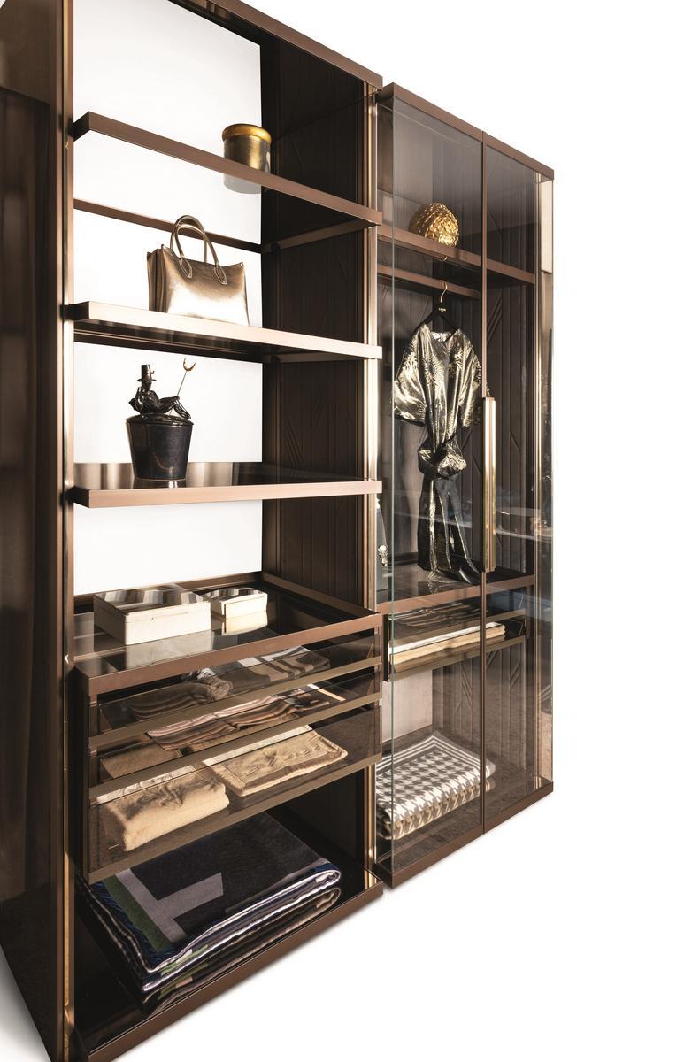 GENESIS Sectional aluminium walk-in wardrobe