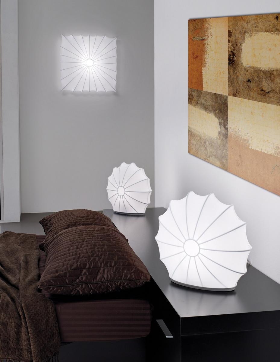 MUSE Fabric table lamp with dimmer