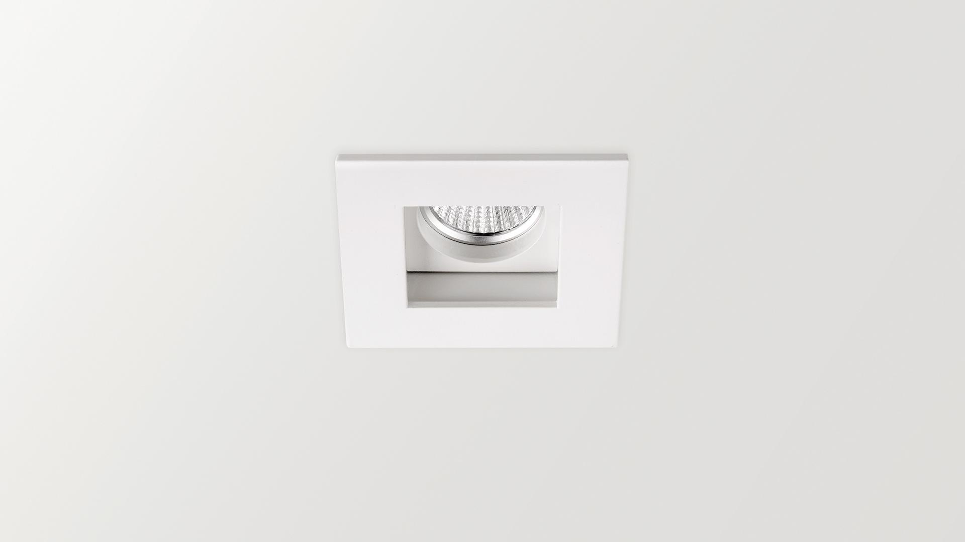 WIN 12V & 230V LED adjustable aluminium spotlight