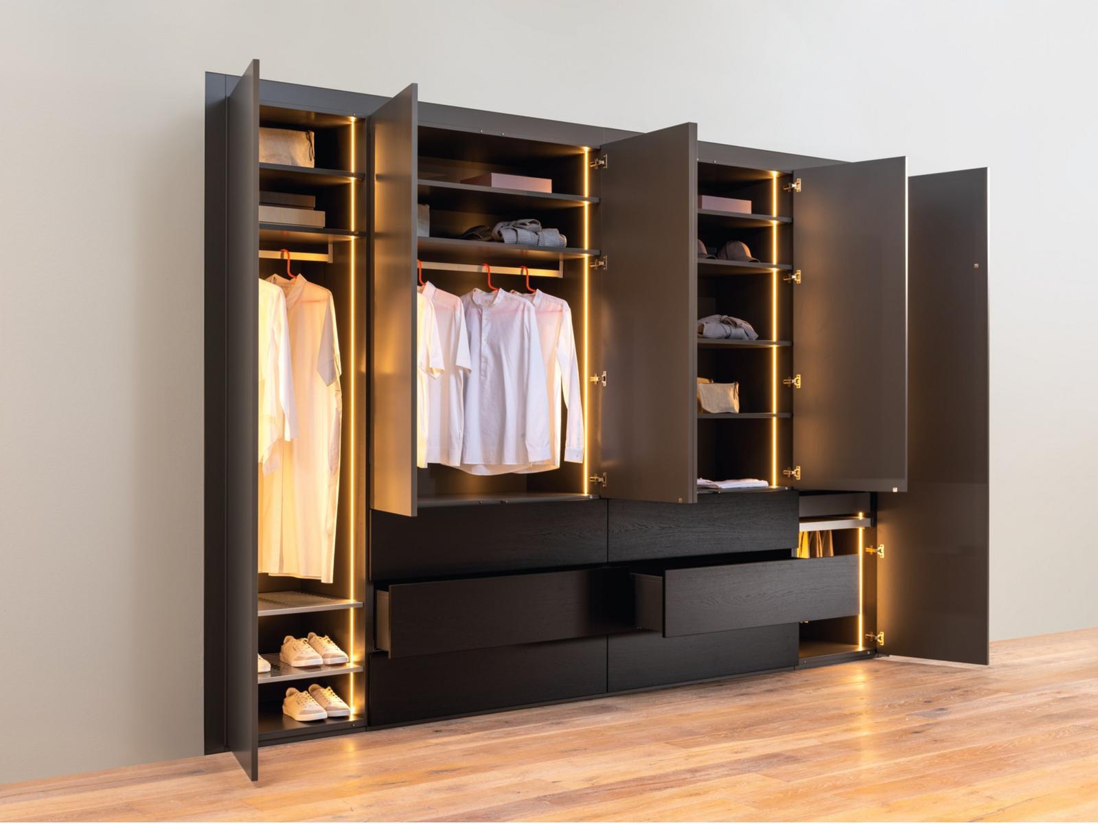 9200 STRETTO Wooden wardrobe with drawers