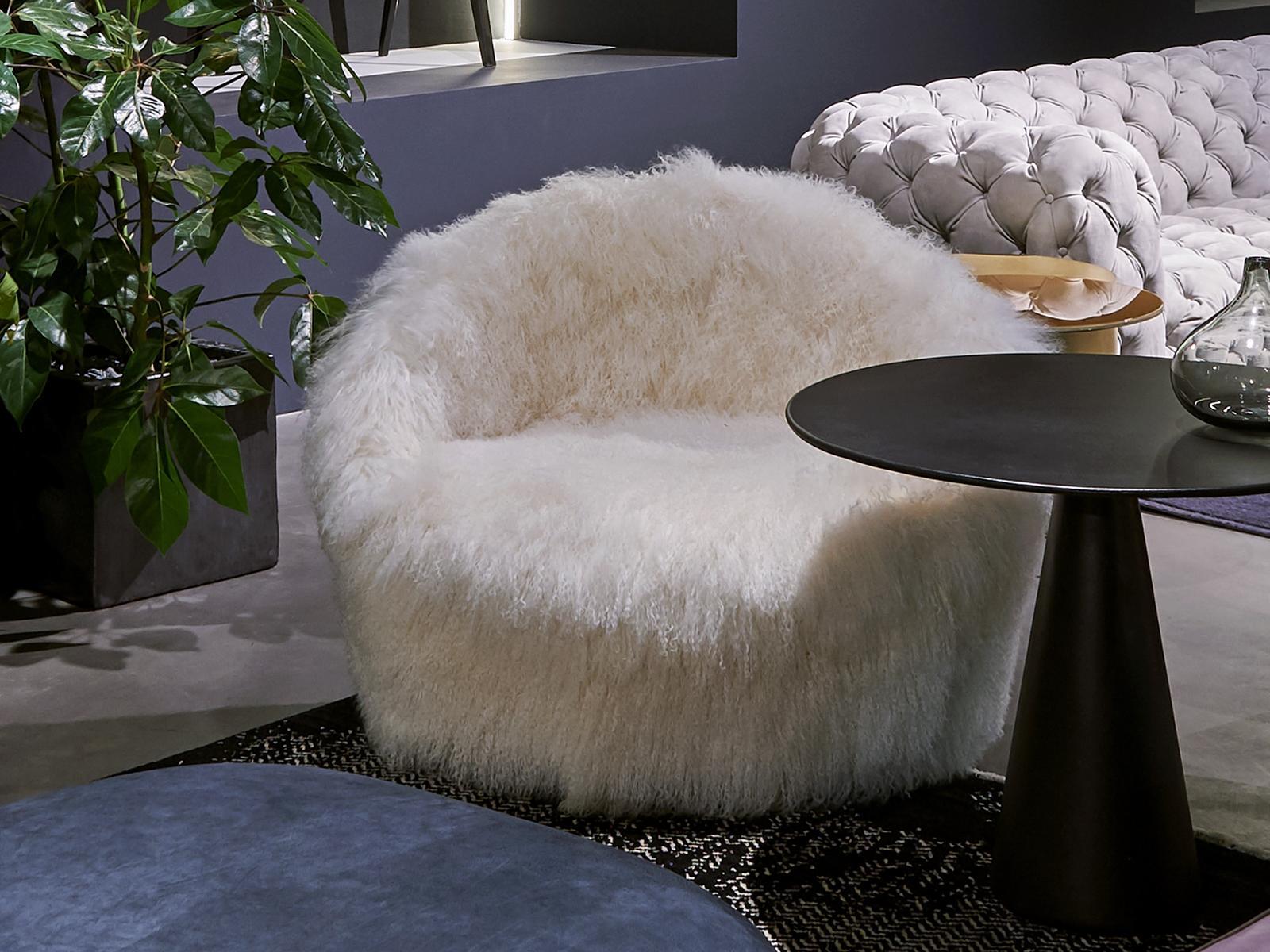 ARTIK Fabric armchair