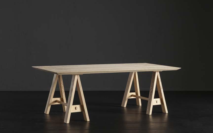 TOLEDO + HORSE Rectangular wooden dining table