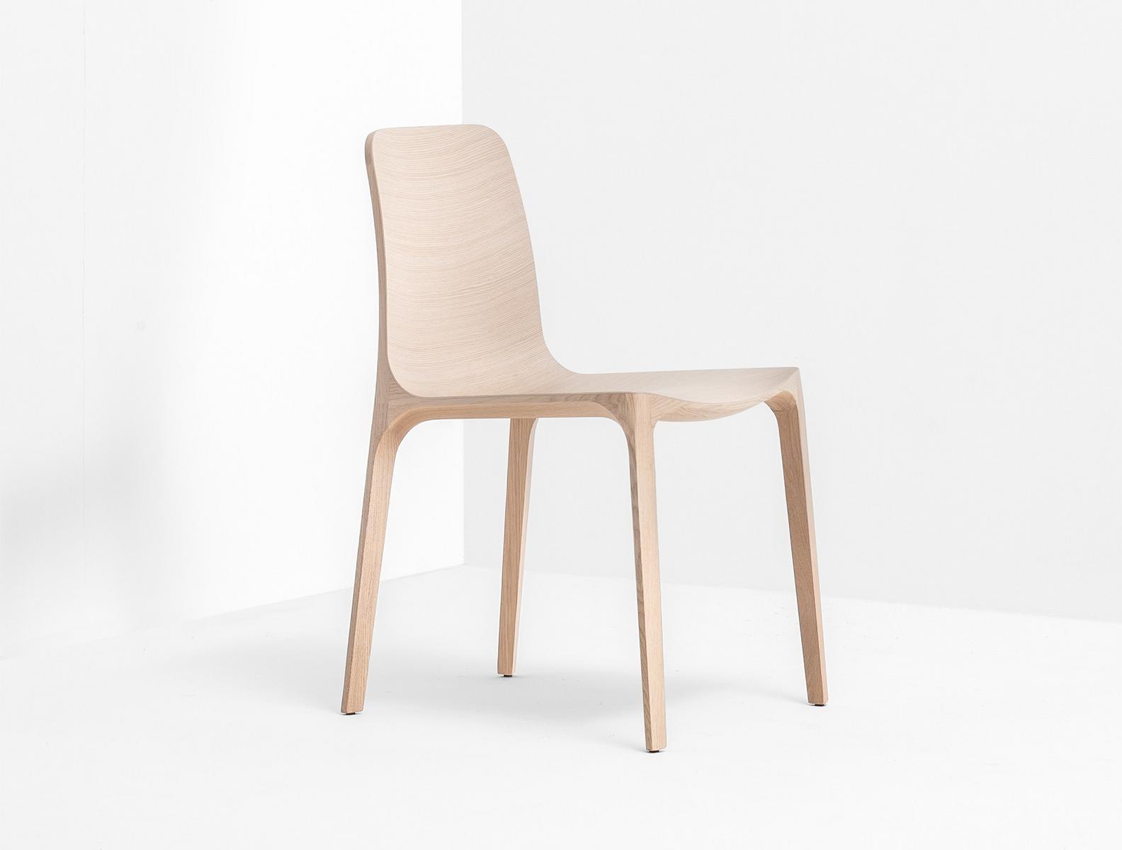 FRIDA 752 Solid wood chair