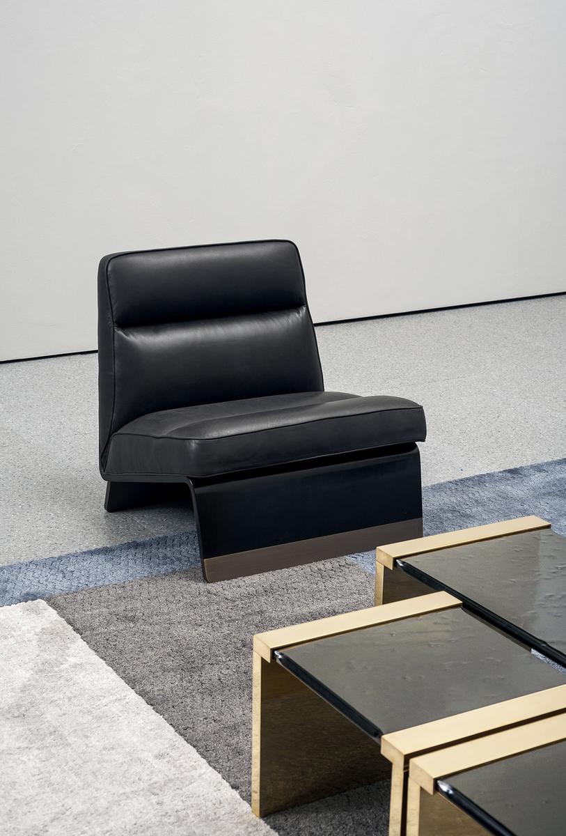 GRETA Leather armchair