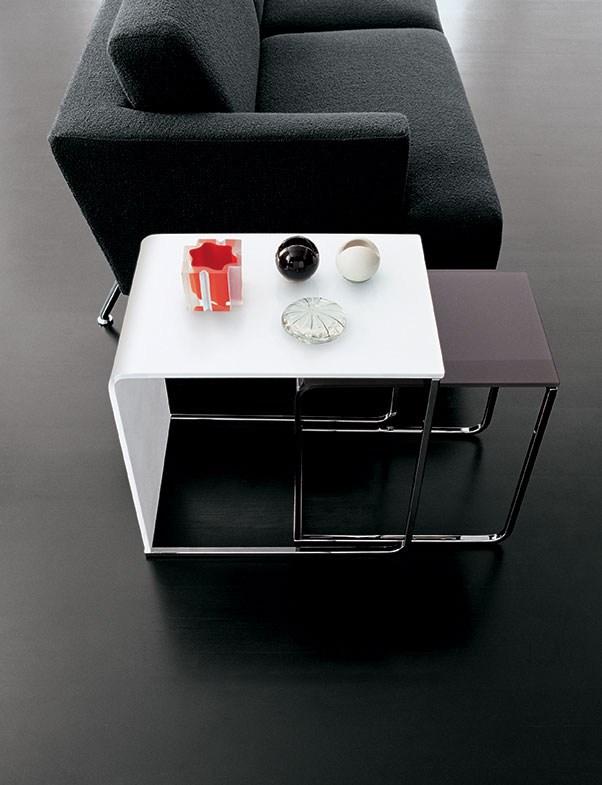 NIDO Stackable glass coffee table