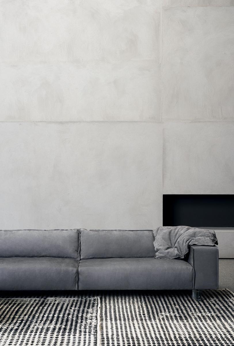 BUDAPESTAIR Leather sofa