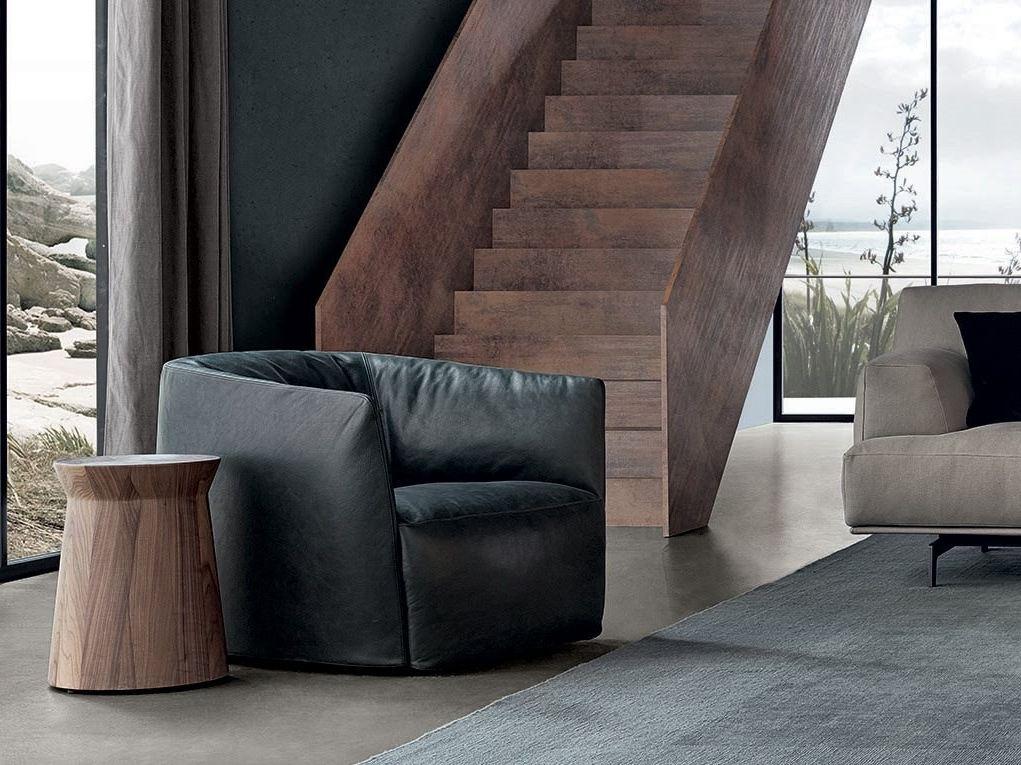 SANTA MONICA Upholstered leather armchair