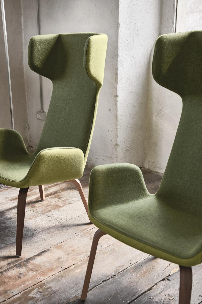 LIGHT PE L TS Wing fabric armchair with armrests