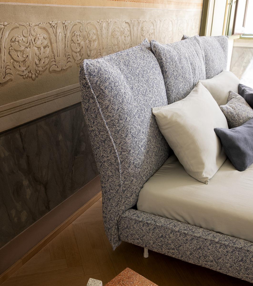 MADAME C. Double bed with upholstered headboard