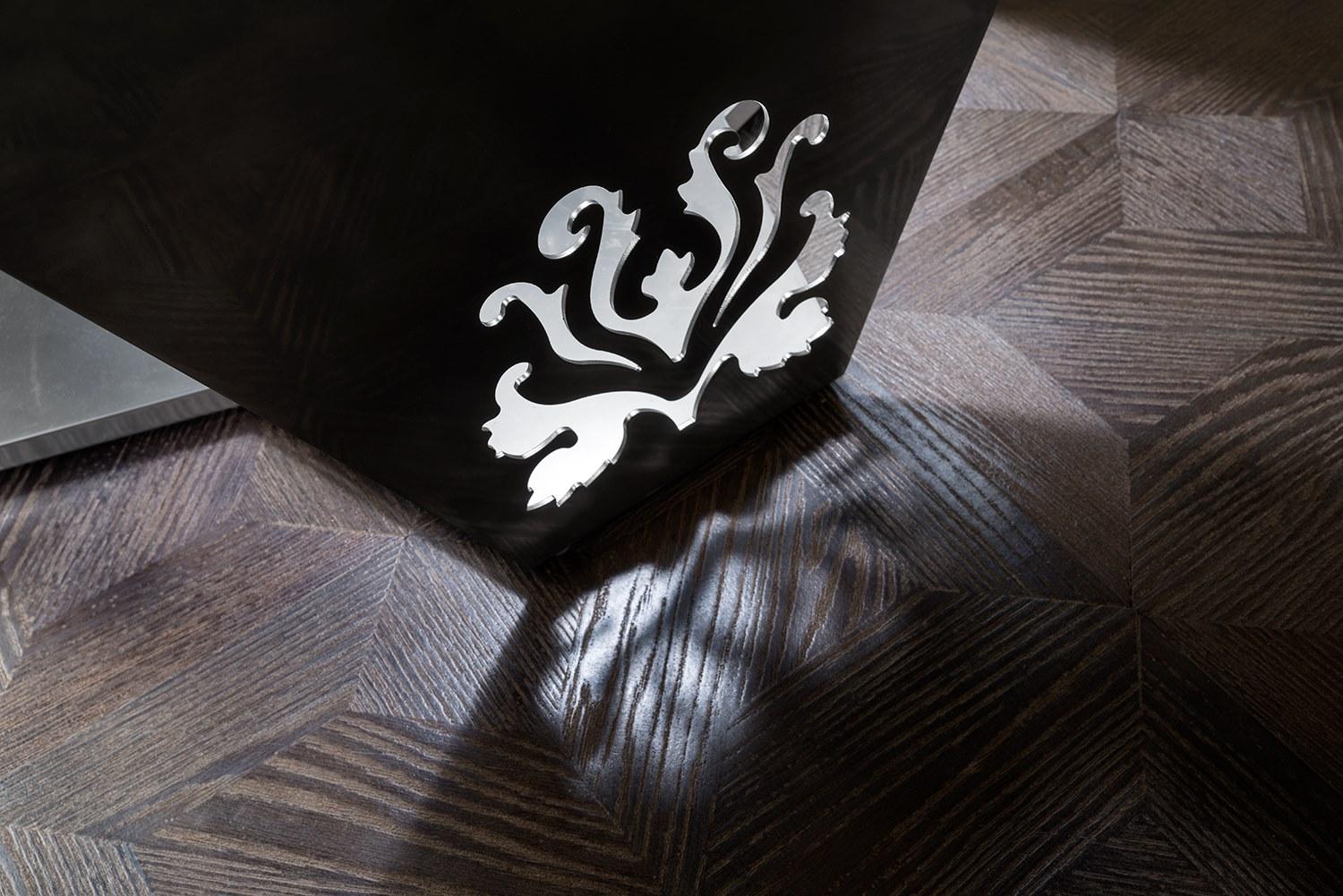 MACRAMÉ Square iron high side table MACRAMÉ Square iron high side table