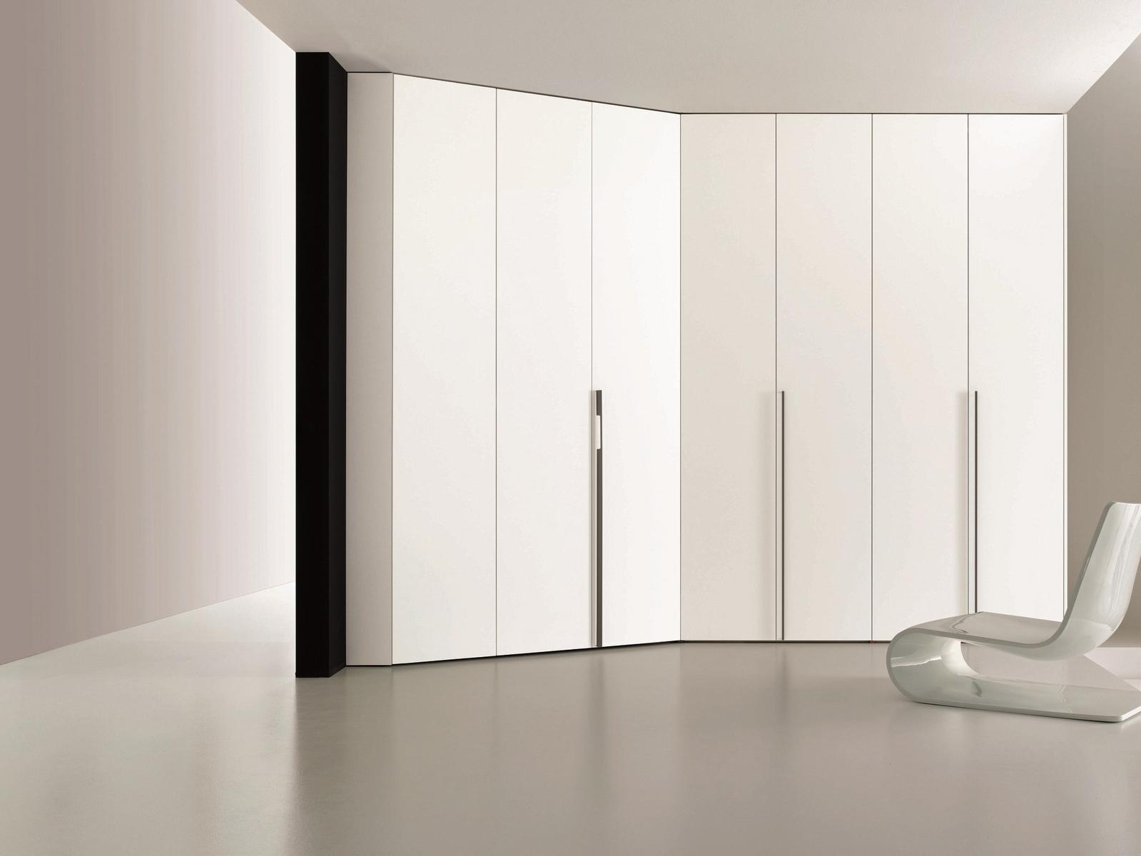 FURNISHED SPACES Sectional wardrobe