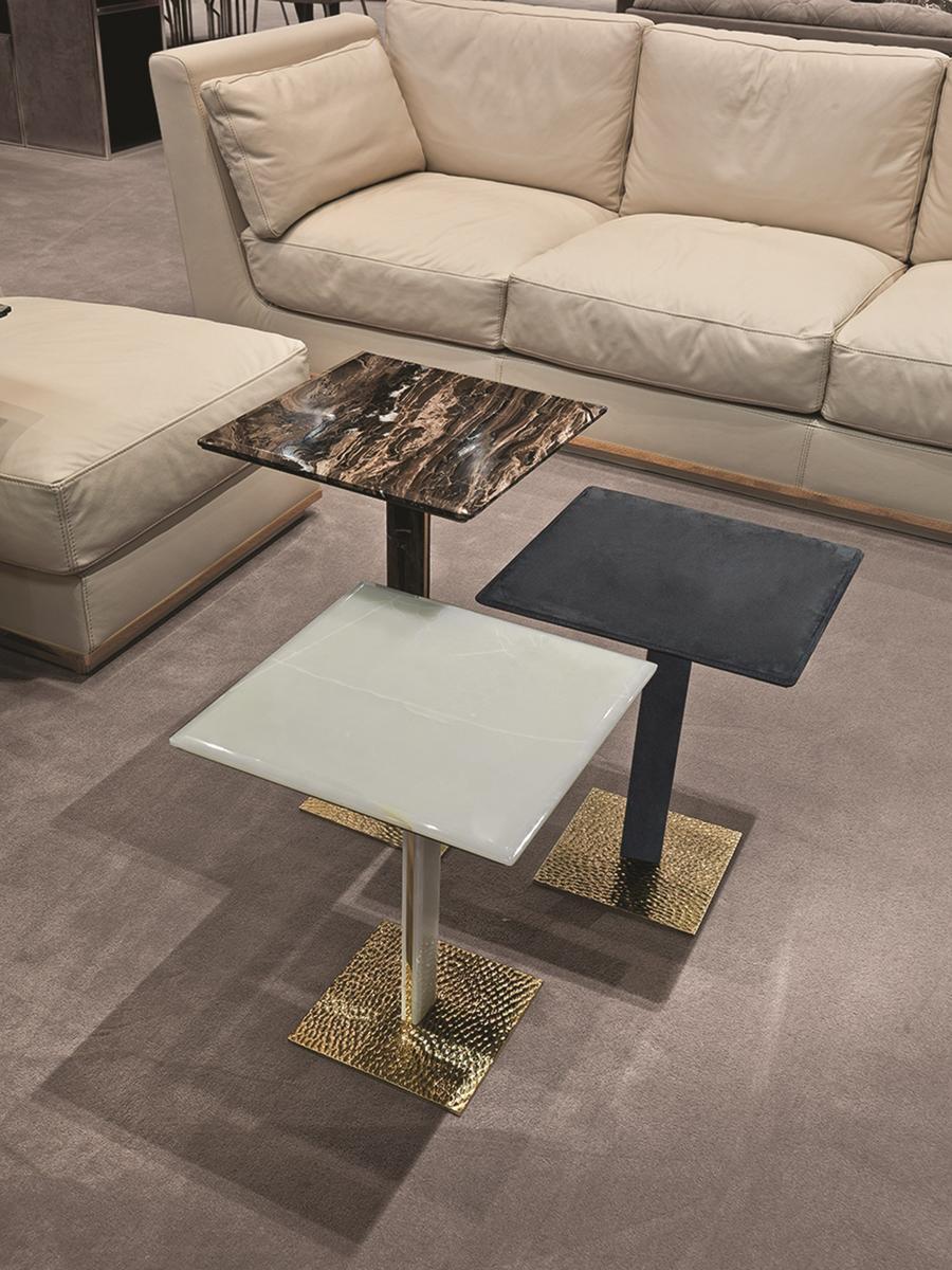 YAKI Square leather coffee table
