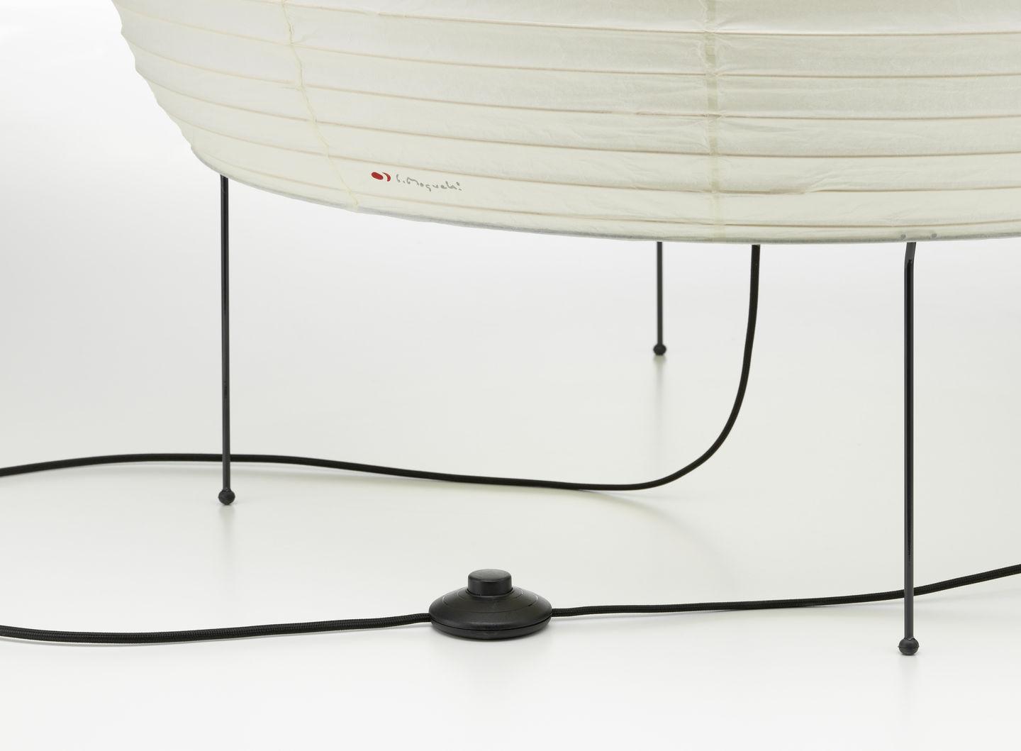 AKARI 24N Japanese paper table lamp