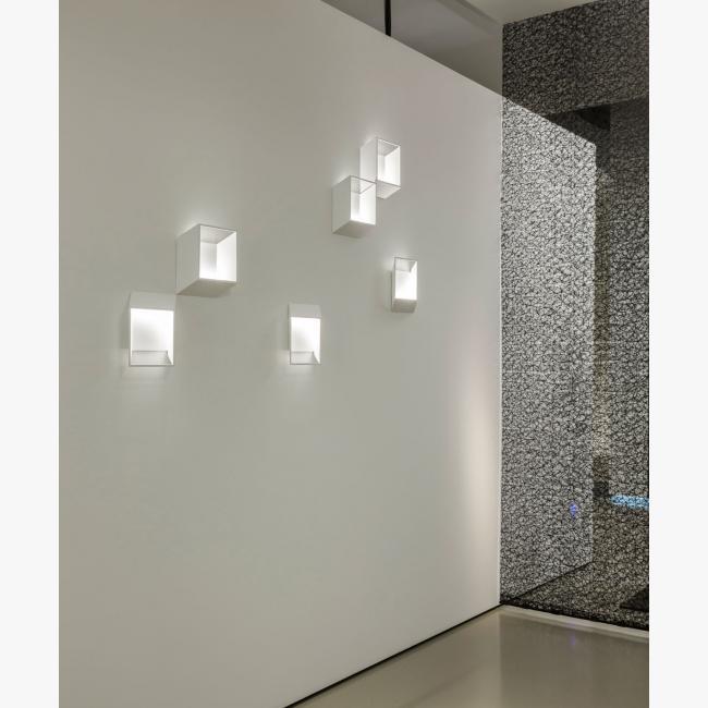 FORTY-5 LED wall lamp