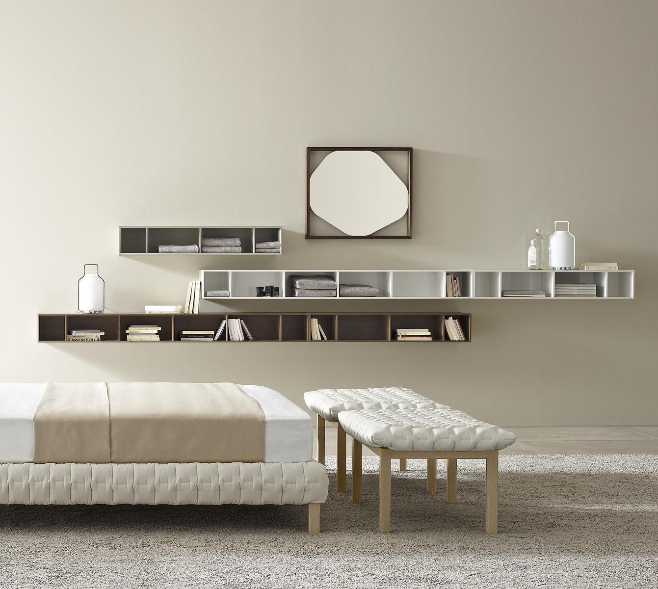 SOMERSET Halogen opal glass table lamp