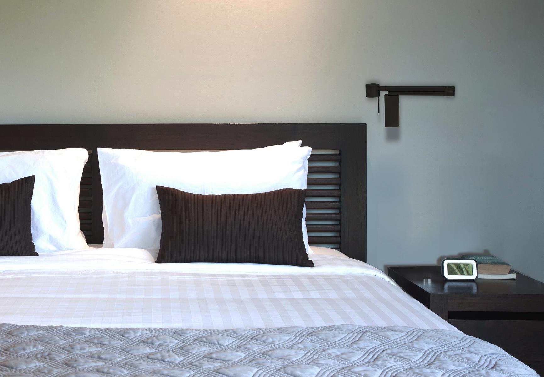 MANHATTAN LED adjustable reading lamp