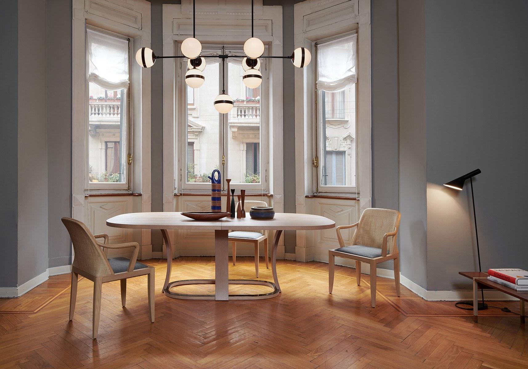 GRACE Ash chair with armrests