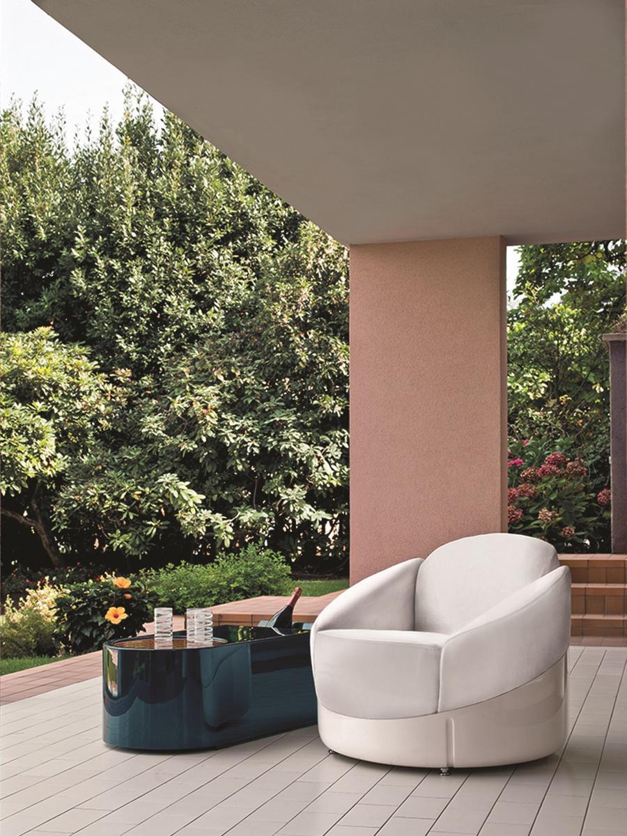 ROADSTER Plastic outdoor side table