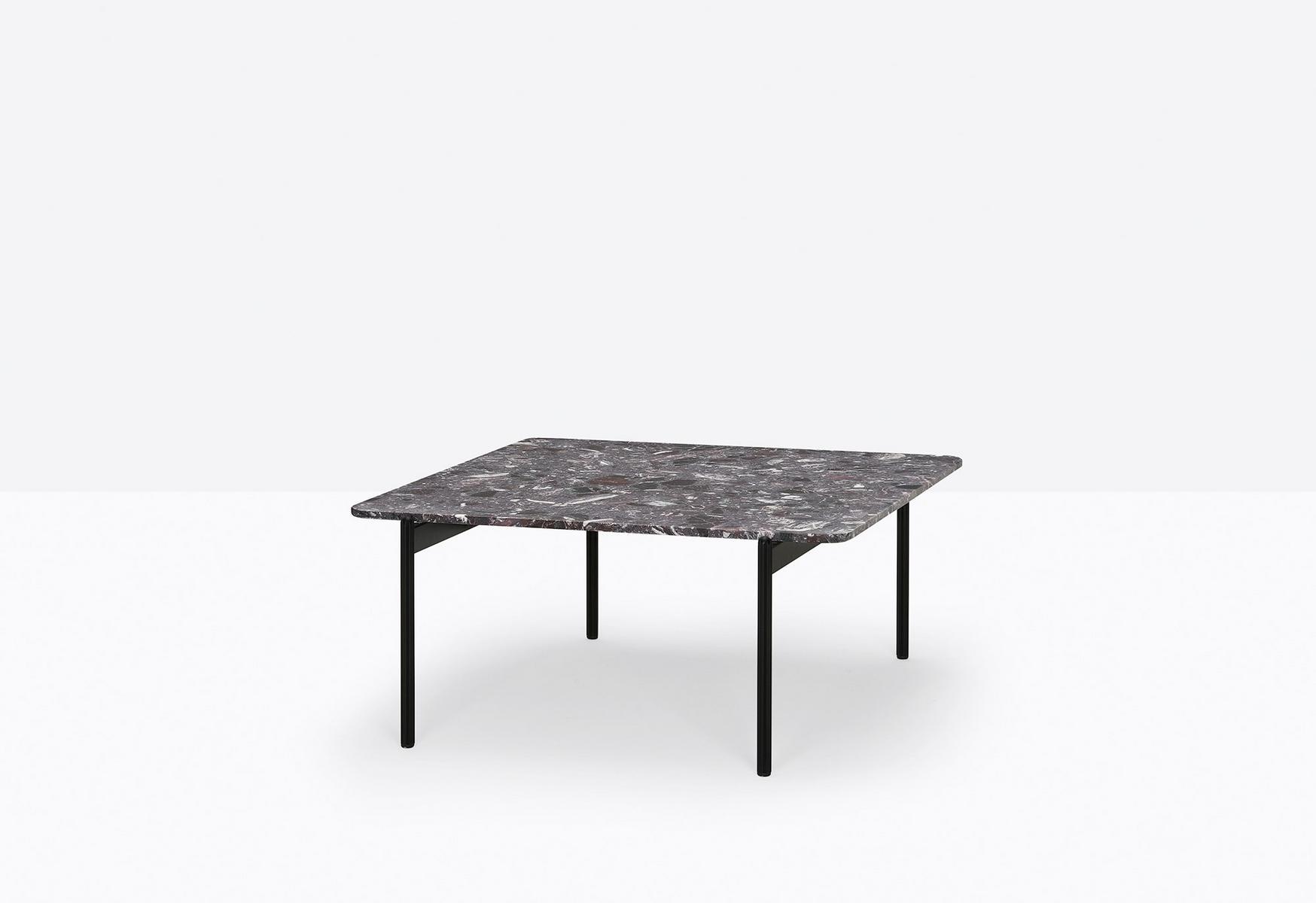 BLUME BLT_69X69/99X99 Square coffee table