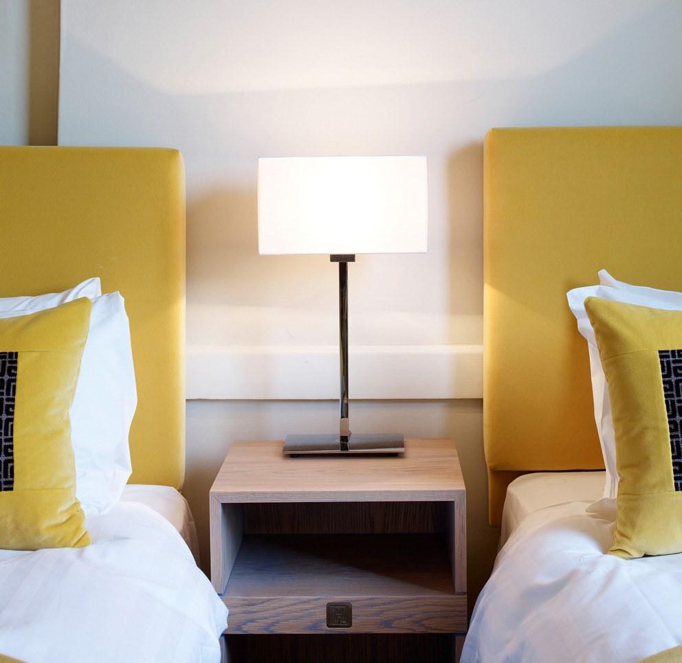 PARK LANE Table lamp in steel and fabric PARK LANE Table lamp in steel and fabric