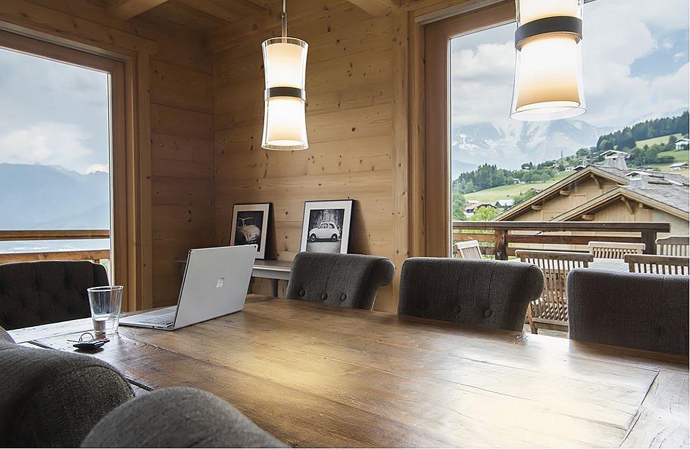 RETO Metal pendant lamp in a contemporary style