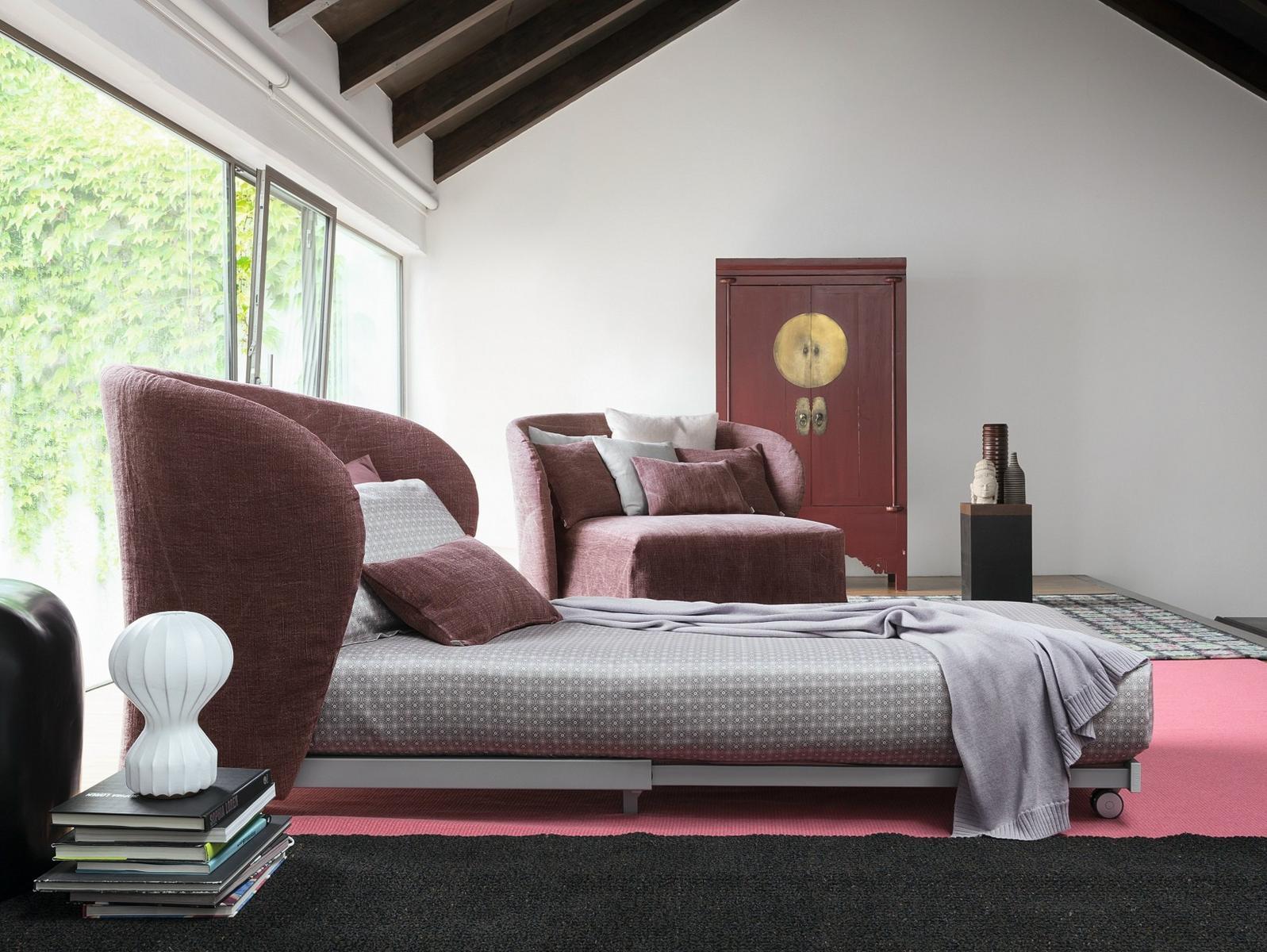 CÉLINE Upholstered armchair with removable cover