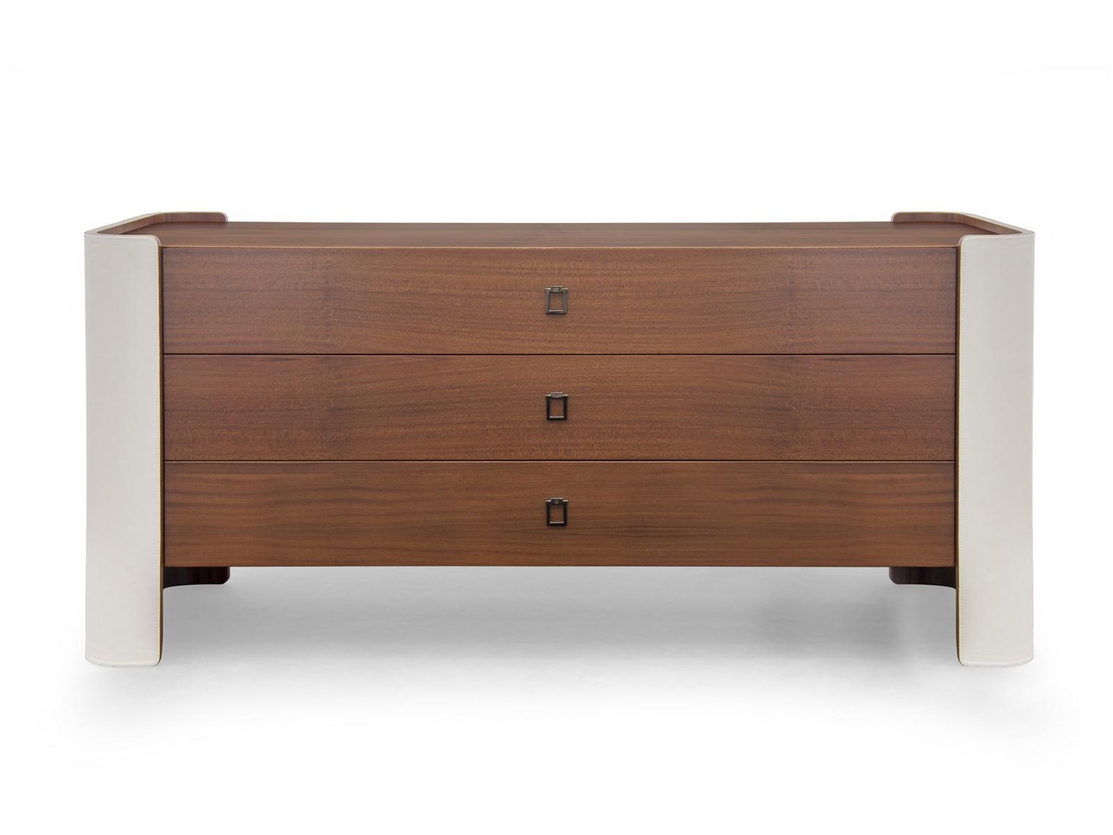 DOWNTOWN Leather chest of drawers