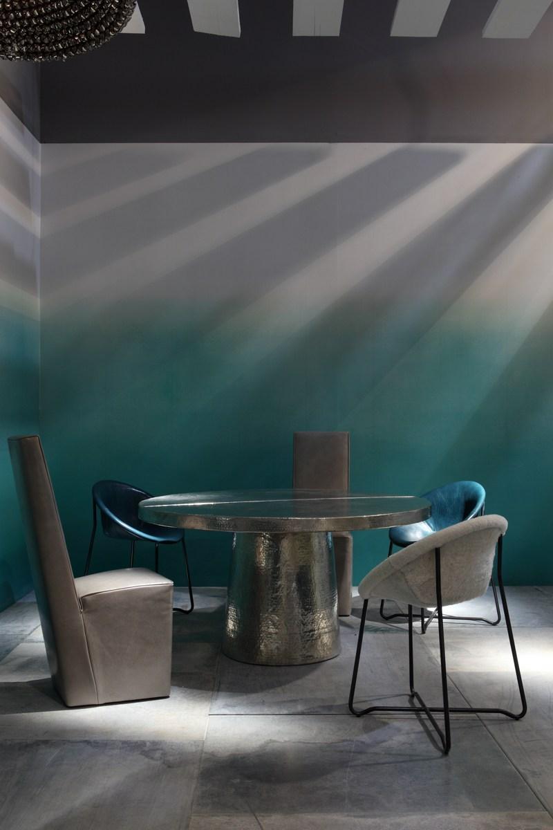 CAIRO Round brass table