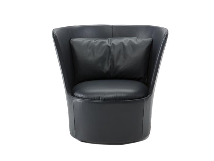 CAPE Leather armchair with armrests