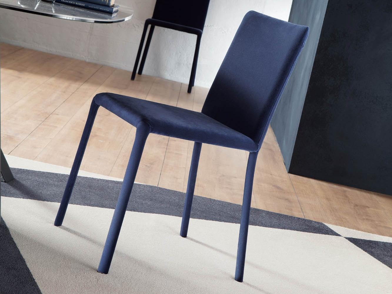 LUNETTE Velvet chair