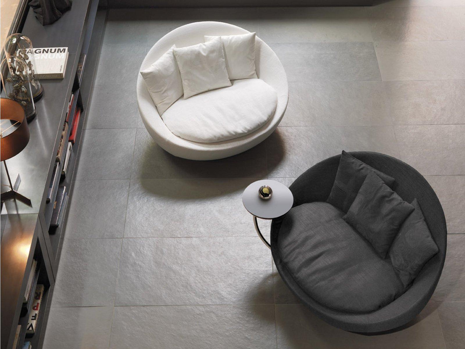 LACOON Swivel armchair